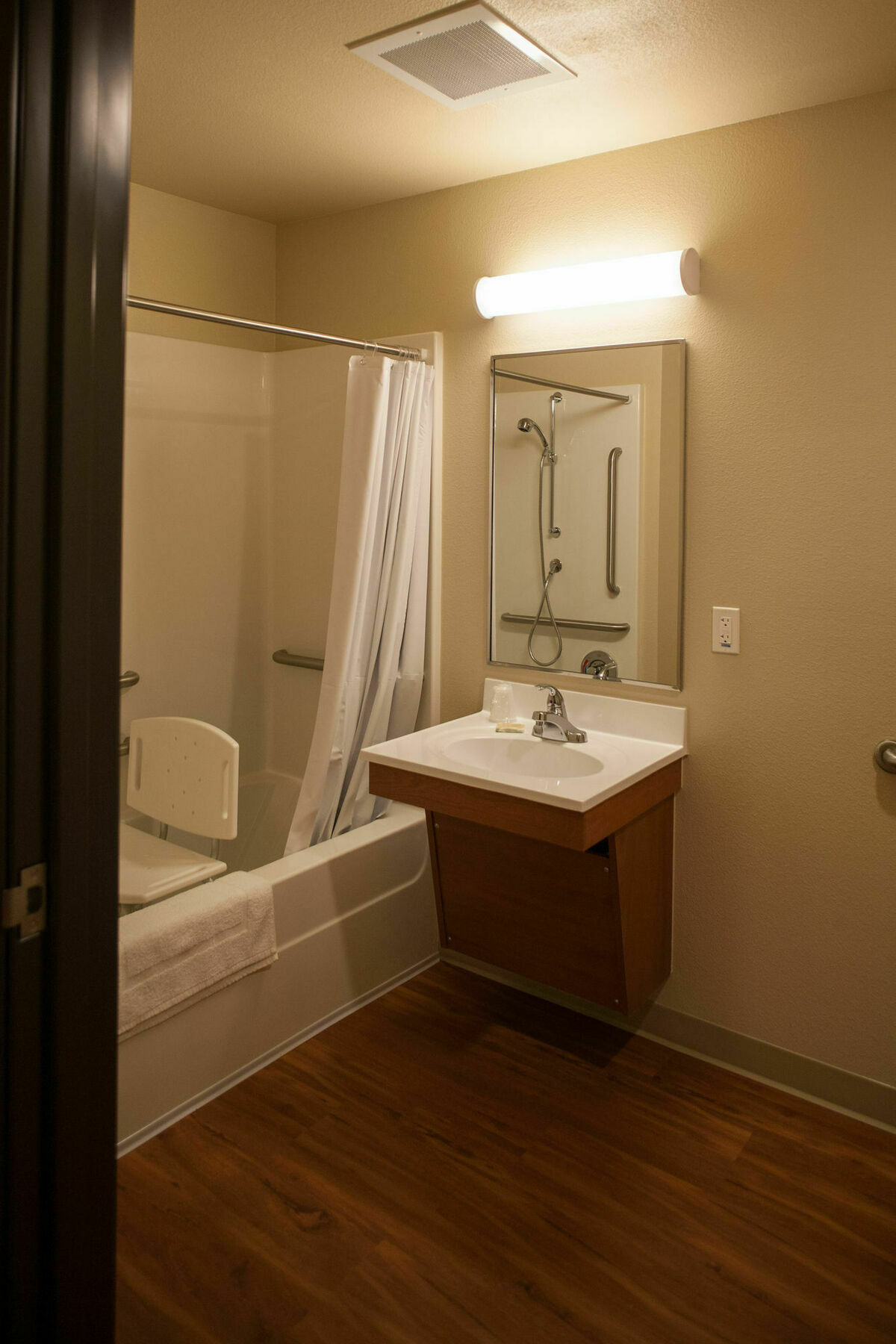 Woodspring Hotel 2*